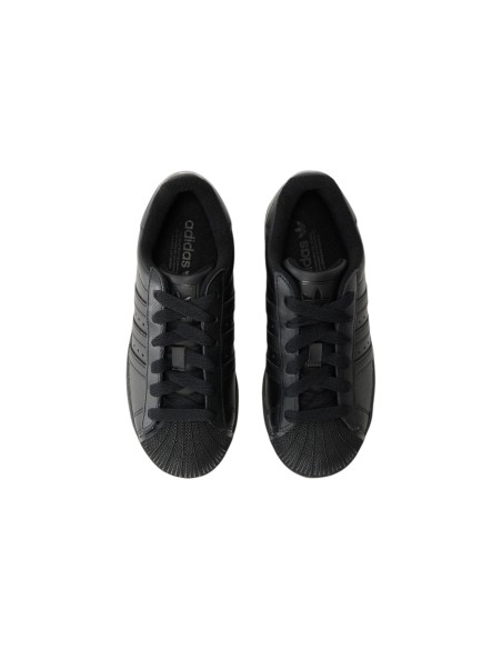 Superstar tutta nera