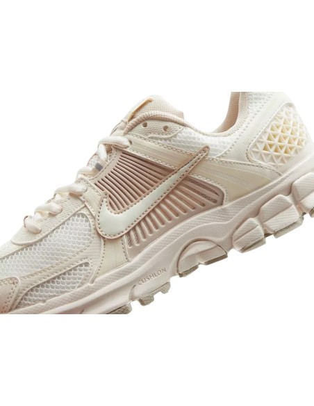 Nike vomero 5 beige